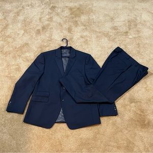 Perry Ellis Dark Blue Suit: Classic Elegance in 42R Jacket, 36W x 30L Pants